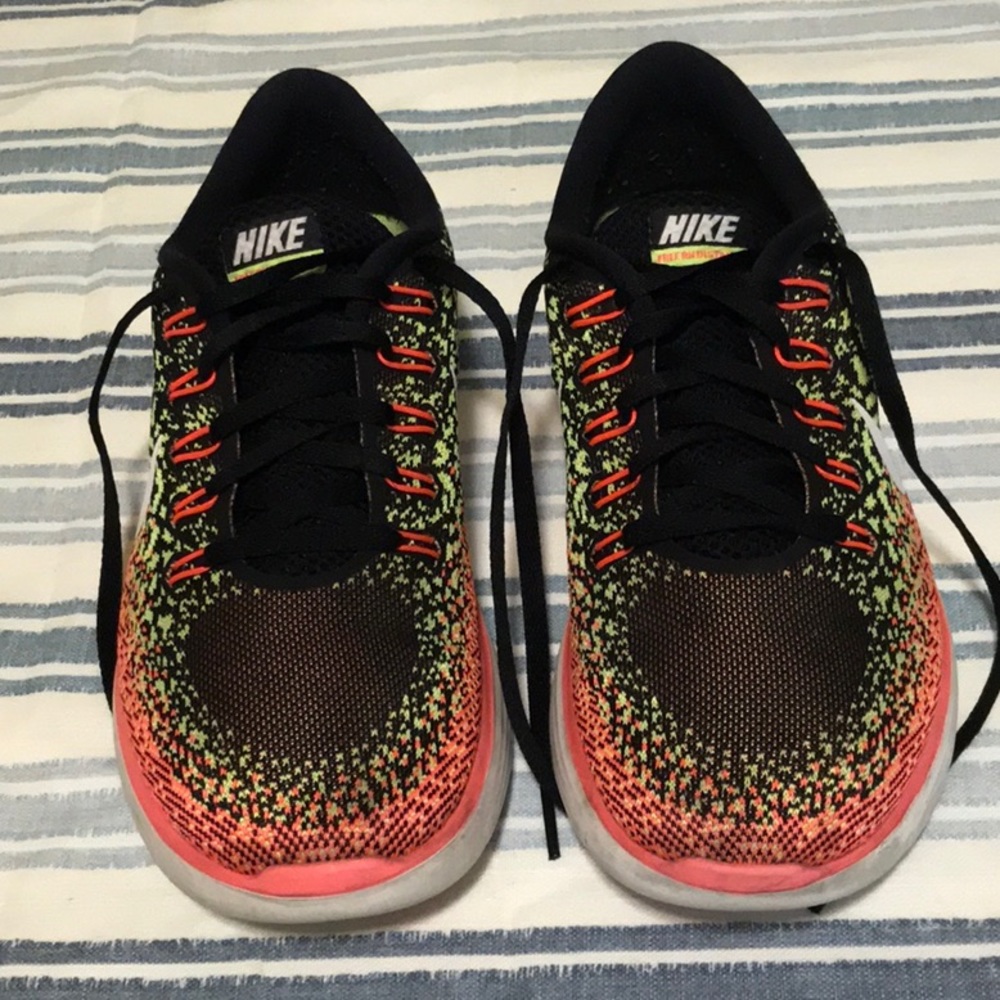 nike free run distance wolf grey/black -green atomic orange. 8.5. See photos - Picture 2 of 12